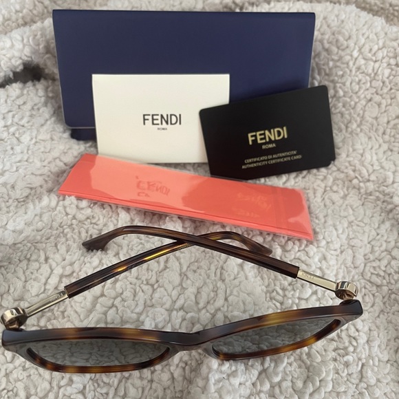 Fendi sunglasses new in box. main image 7
